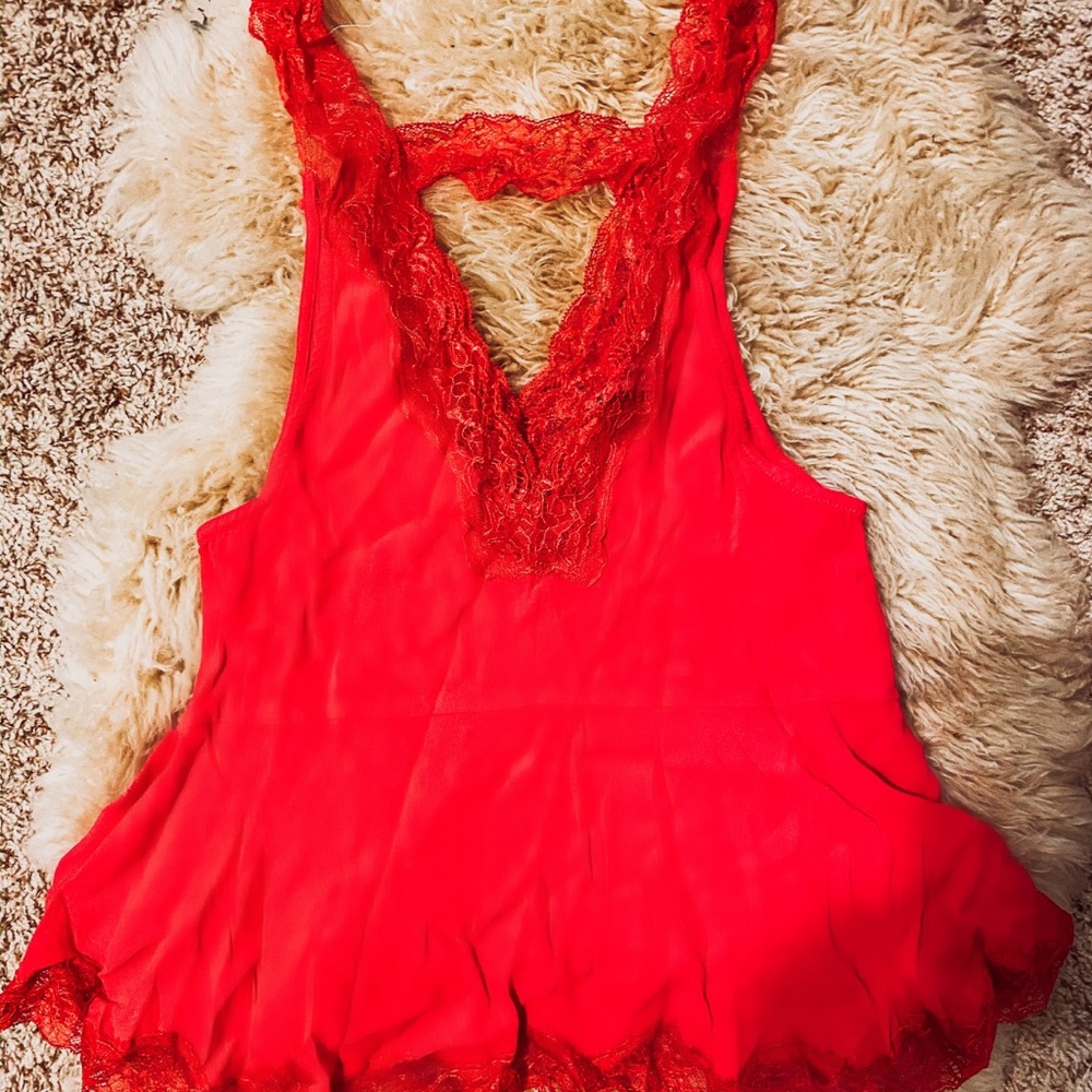 Super HOT Valentines Tank, Lacey, showstopper
